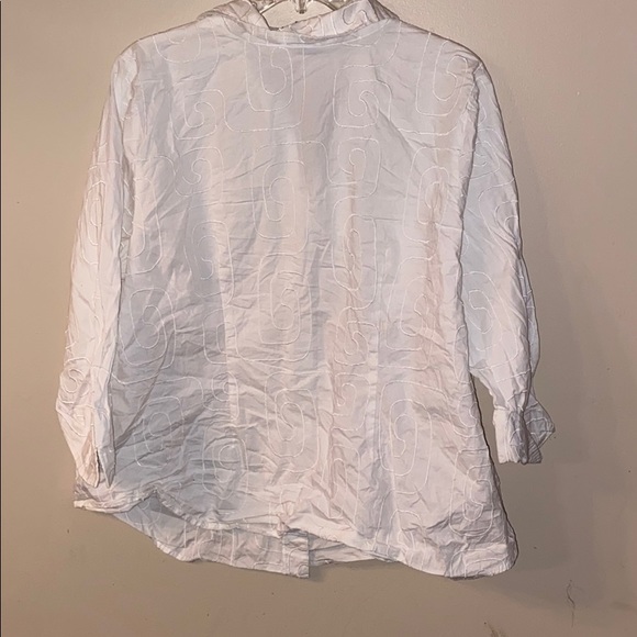 Women’s white Patterned Blouse size 1x - Picture 3 of 4